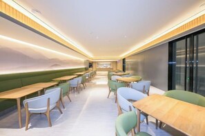 Unclassified image, 4 of 18, button - JI Beijing National Stadium-Bird's Nest Guanzhuang Subway Station Hotel (Beijing)