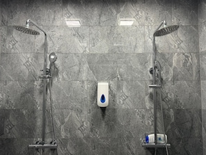 Bain à remous intérieur