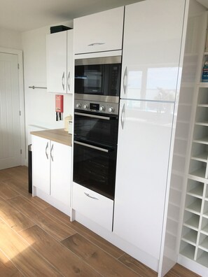 Microwave, oven, dishwasher