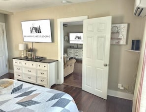 3 chambres, fer et planche à repasser, Wi-Fi, draps fournis