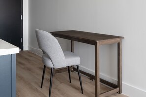 Deluxe Queen Studio (Self Check-in with Virtual Front Desk) | Room amenity