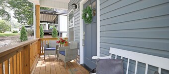 Bungalow Dream, Water & Electric are back-Fire Pit & fenced