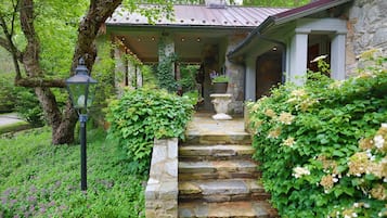 Exterior detail