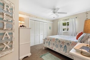 3 多间卧室、熨斗/熨衣板、WiFi、床单