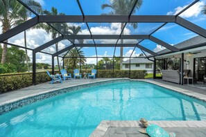 Outdoor pool, a heated pool - Escape to a Lush Tropical Oasis: Private Pool (Fort Myers)