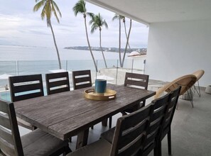 Outdoor dining - BANTAY BY BORACAY DELUXE 3 BEDROOMS CONDO 1C (Bucerías)