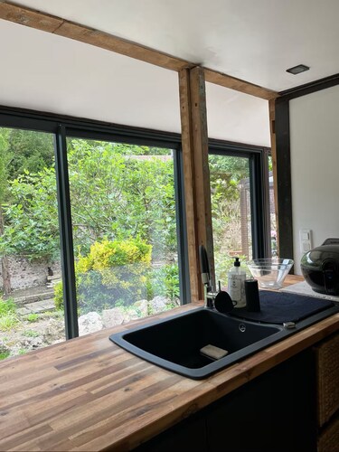 Cozy cottage in charming Les Andelys with AC, WiFi