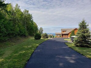 Property grounds - SKY VIEW - Mountain Estate with Amazing Views! (Bethel)