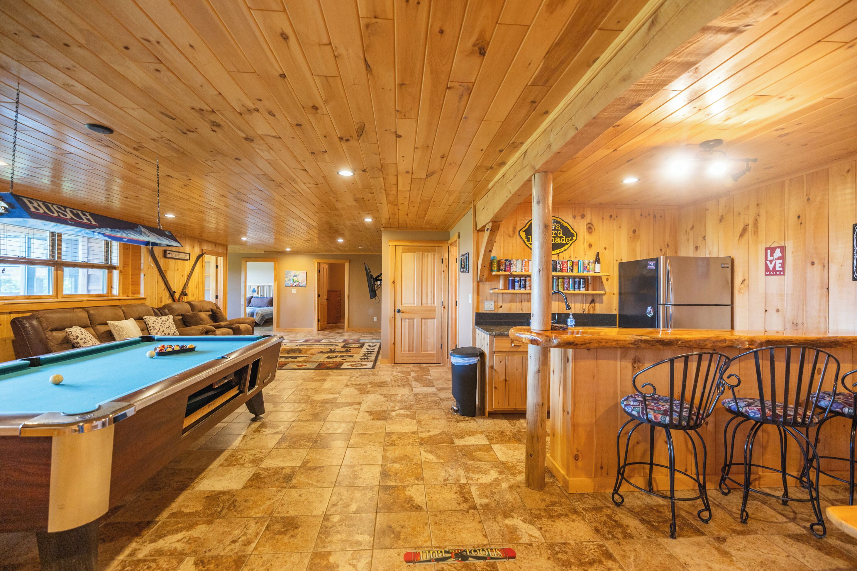 غرفة الألعاب