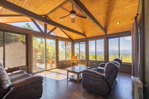 SKY VIEW - Mountain Estate with Amazing Views!