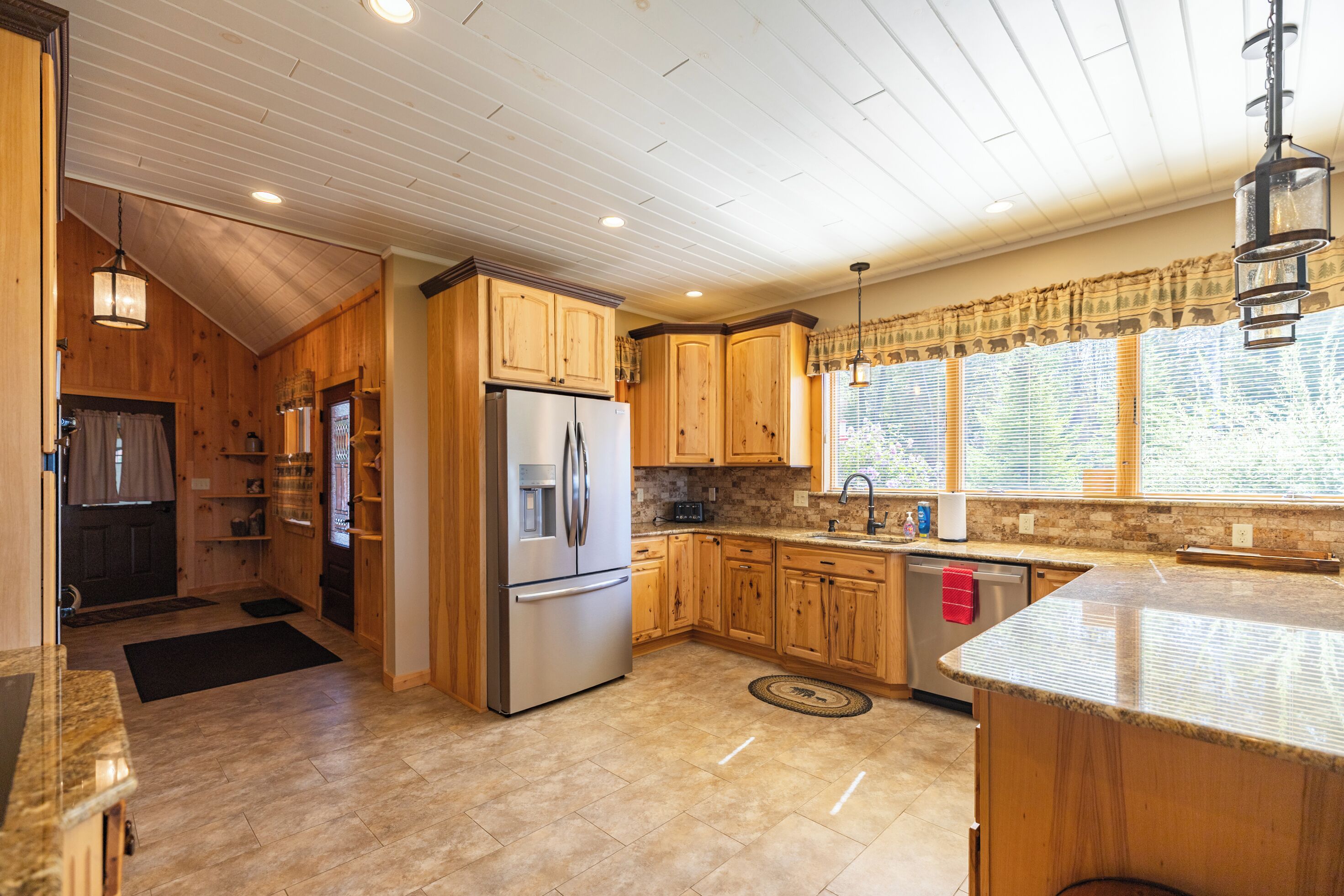 ثلاجة، ميكروويف، فرن، موقد طهي مسطح