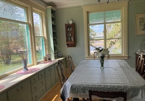 Dining - Rivers Edge Victorian Inn (Warroad)