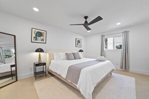 3 Schlafzimmer, Bügeleisen/Bügelbrett, WLAN, Bettwäsche