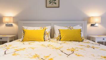 Double Room (Near) | Hypo-allergenic bedding, individually decorated, individually furnished