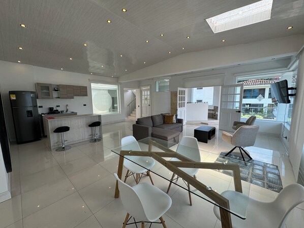 Coffres-forts dans les chambres, Wi-Fi gratuit