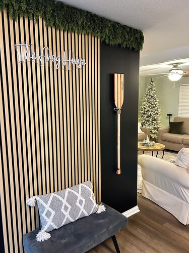 Lake Wawasee Frog House, Surround Sound & Bikes