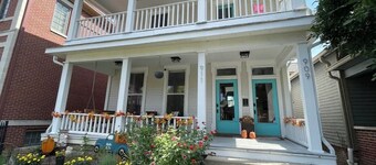 Charming Duplex by Bottleworks Mass Ave in Historic neighborhood