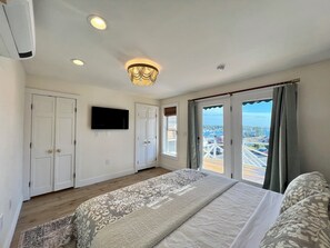 Chambre Exécutive, 1 très grand lit, balcon, vue océan