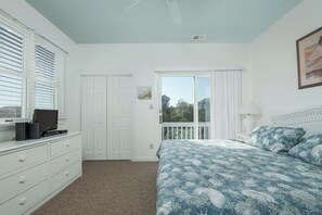 6 عدّة غرف نوم وواي فاي مجانًا وملاءات أسرّة