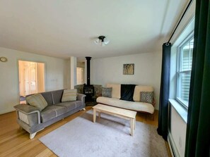 Fernseher, Kamin, Arbeitsbereiche