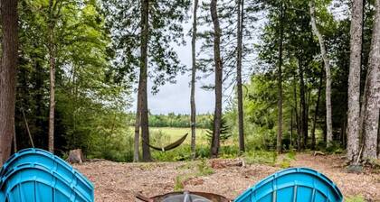 Lakeside Serenity Cabin, watersports, Family