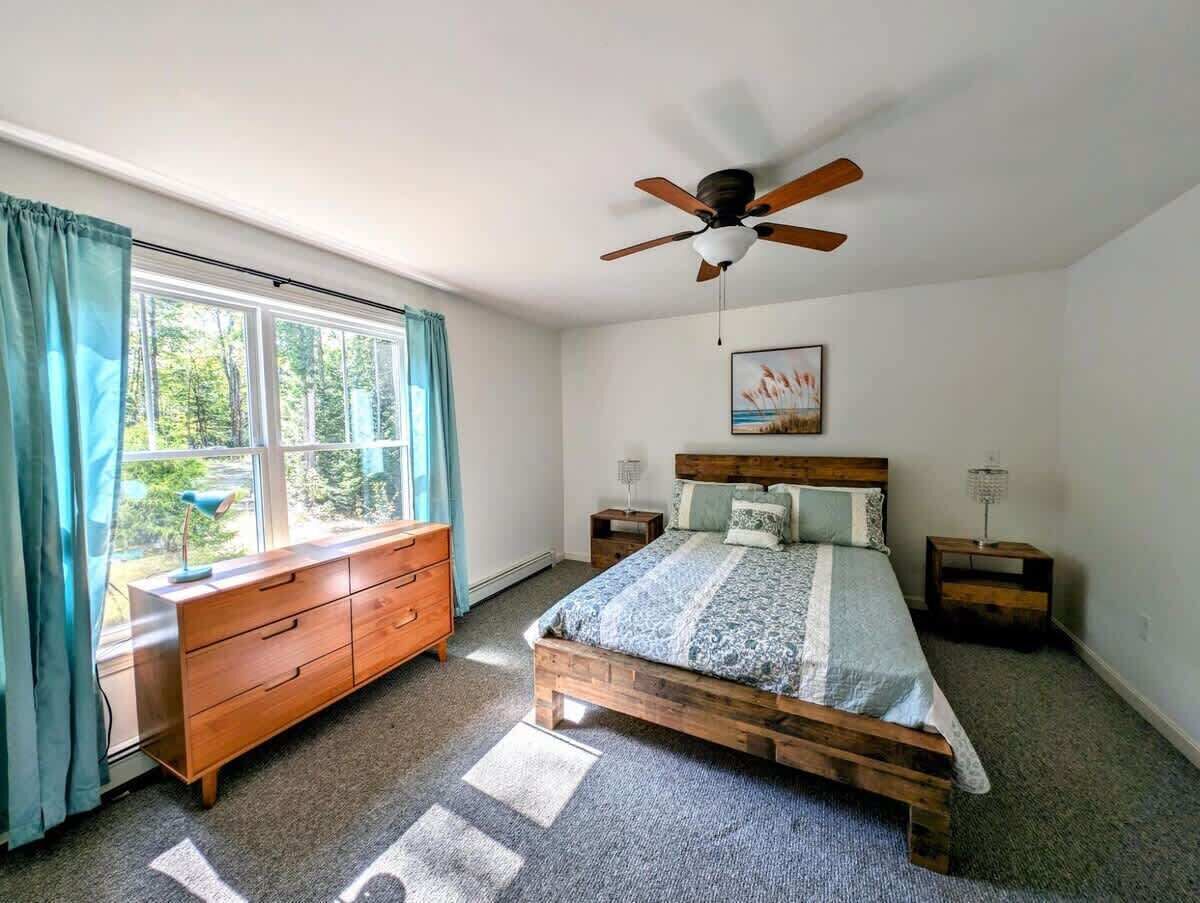 3 bedrooms, desk, iron/ironing board, WiFi