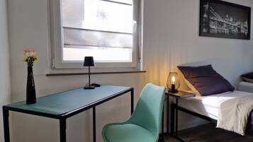 2 Schlafzimmer, Schreibtisch, kostenloses WLAN, Bettwäsche