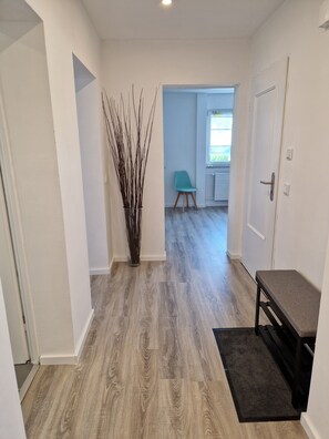 Interior - Apartment 'Wohnung Barbarossa' with Wi-Fi (Limeshain)
