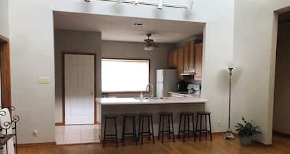 Enjoy a stay at this quaint 3 bedroom 2 bath home near downtown Mandeville.