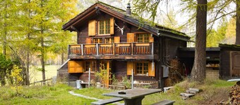 Lätthaus Rot by Interhome