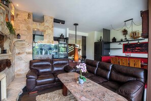 高級公寓 | 免費 Wi-Fi、床單