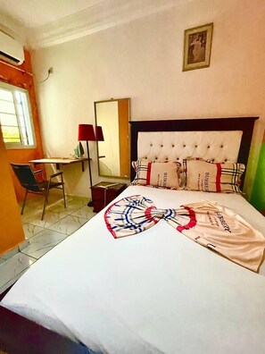 1 quarto, ferros/tábuas de passar roupa, Wi-Fi, roupa de cama