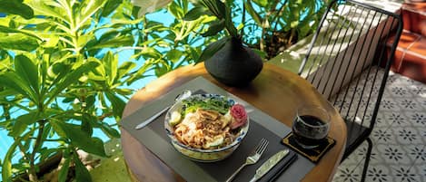 Daily local cuisine breakfast (VND 120000 per person)