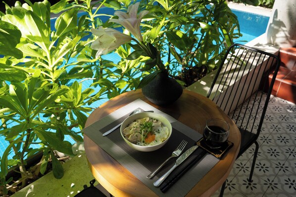 Petit déjeuner (120000 VND par personne)