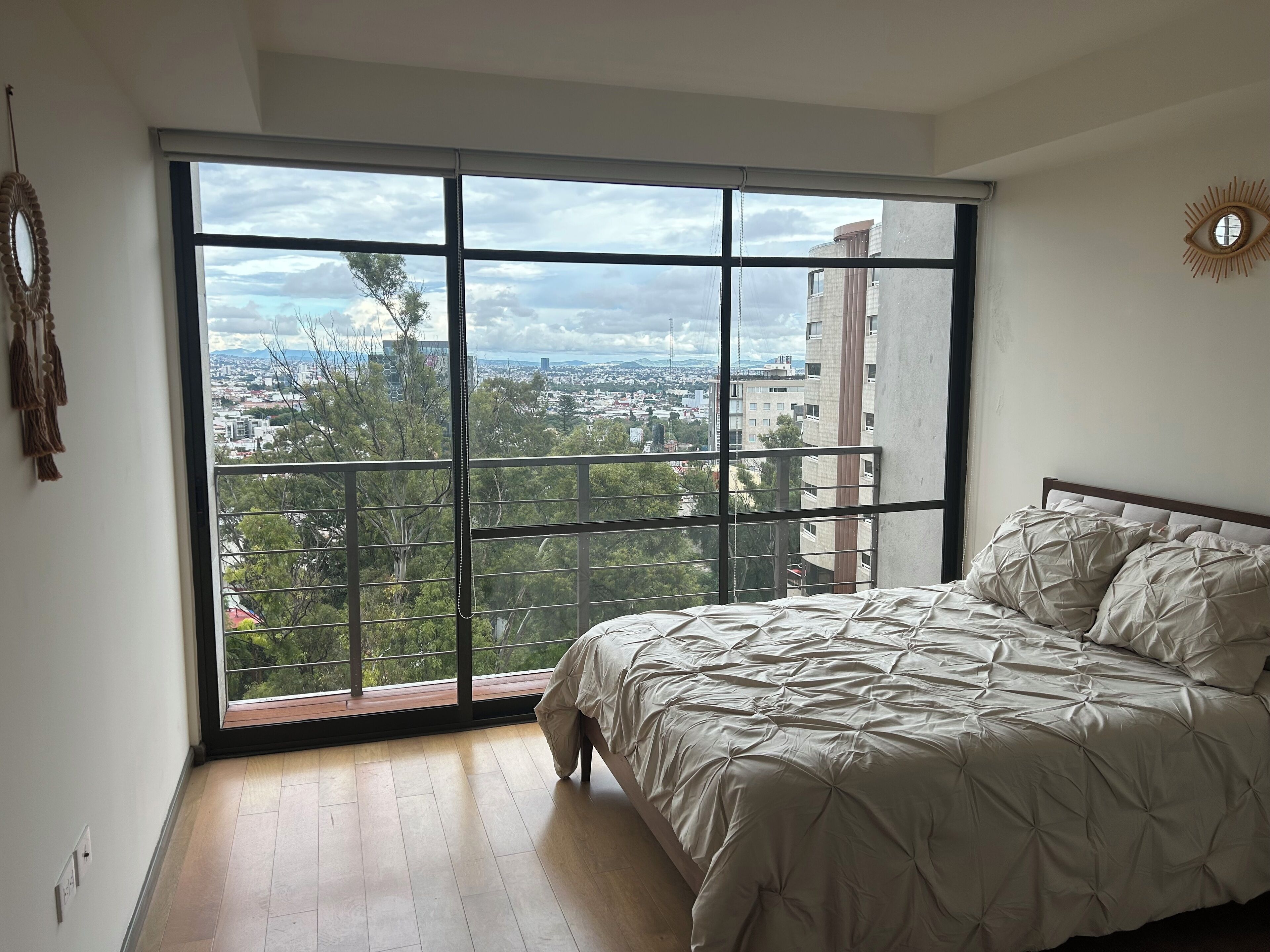 2 soverom og sengetøy