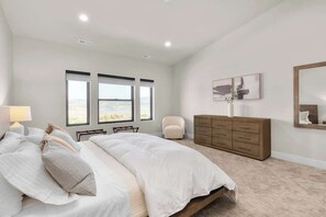 5 chambres, fer et planche à repasser, Wi-Fi, draps fournis