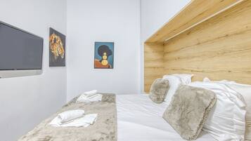 1 bedroom, iron/ironing board, free WiFi, bed sheets