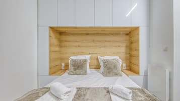 1 bedroom, iron/ironing board, free WiFi, bed sheets