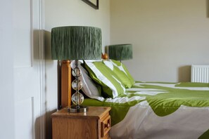 Iron/ironing board, travel cot, WiFi, bed sheets