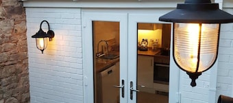 Pet-Friendly Stay Near Ruthin Castle with Parking