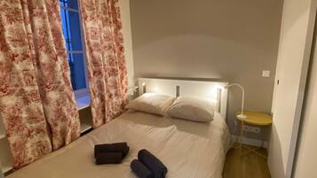 1 Schlafzimmer, BĂŒgeleisen/BĂŒgelbrett, kostenloses WLAN, BettwĂ€sche