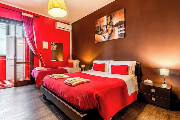 1 quarto, Wi-Fi de cortesia, roupa de cama