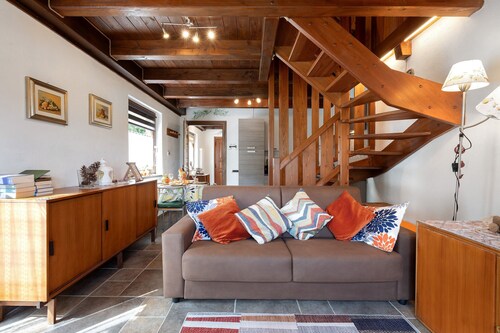 Apartment 'La Casa Di Alice' with Mountain View, Private Garden and Wi-Fi