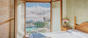 Country House 'La Mira' with Mountain View, Private Terrace and Wi-Fi