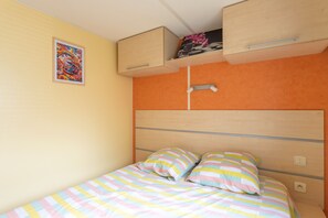 2 slaapkamers, een strijkplank/strijkijzer, gratis wifi