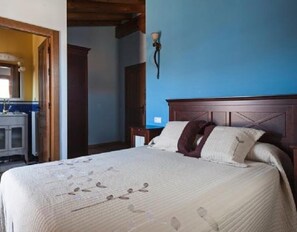 4 habitaciones, wifi gratis y ropa de cama 