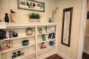 Interior - Lazy Hiker, Take Two (Hayesville)