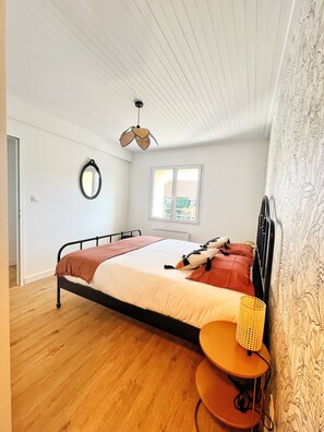 3 habitaciones, wifi gratis y ropa de cama