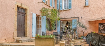 Room 'Bambou' with Shared Terrace and Wi-Fi