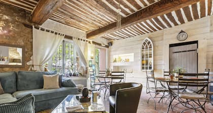 Maison d'hÎtes 'Soleil' avec terrasse partagée et Wi-Fi